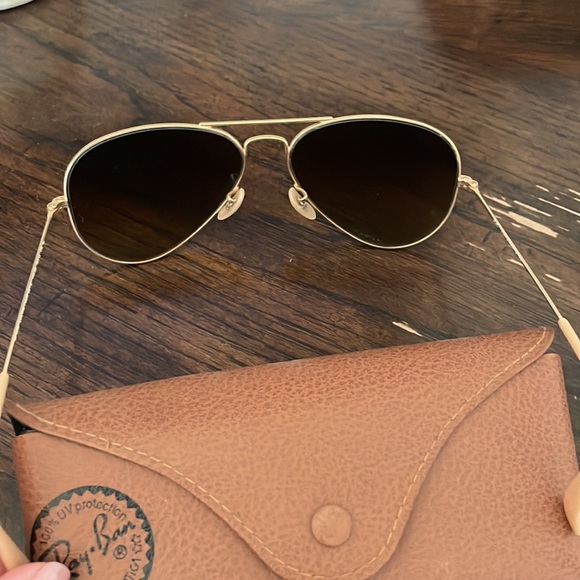 Ray Ban Aviator Classic - Picture 2 of 4